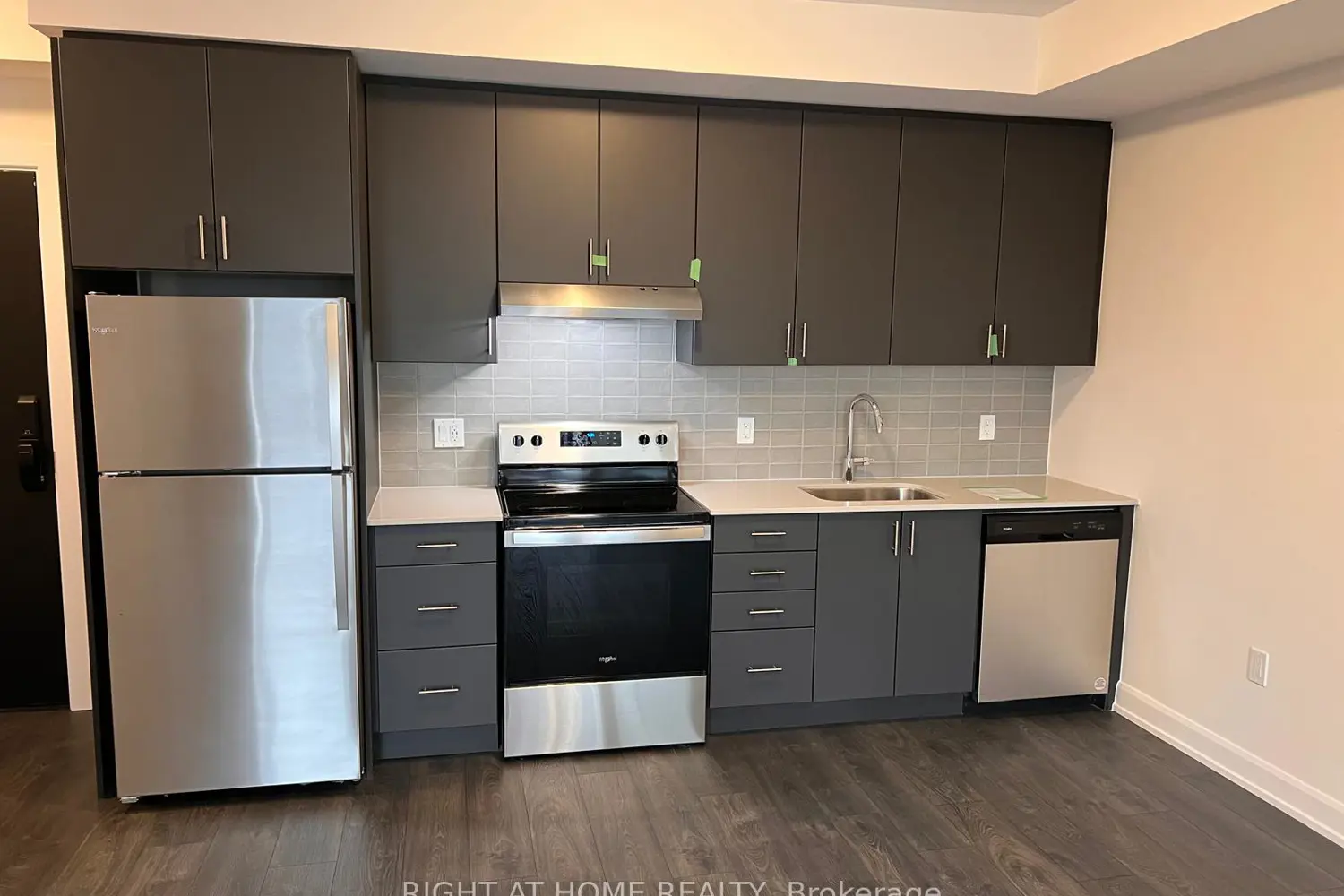 3200 William Coltson Avenue 802 photo 2