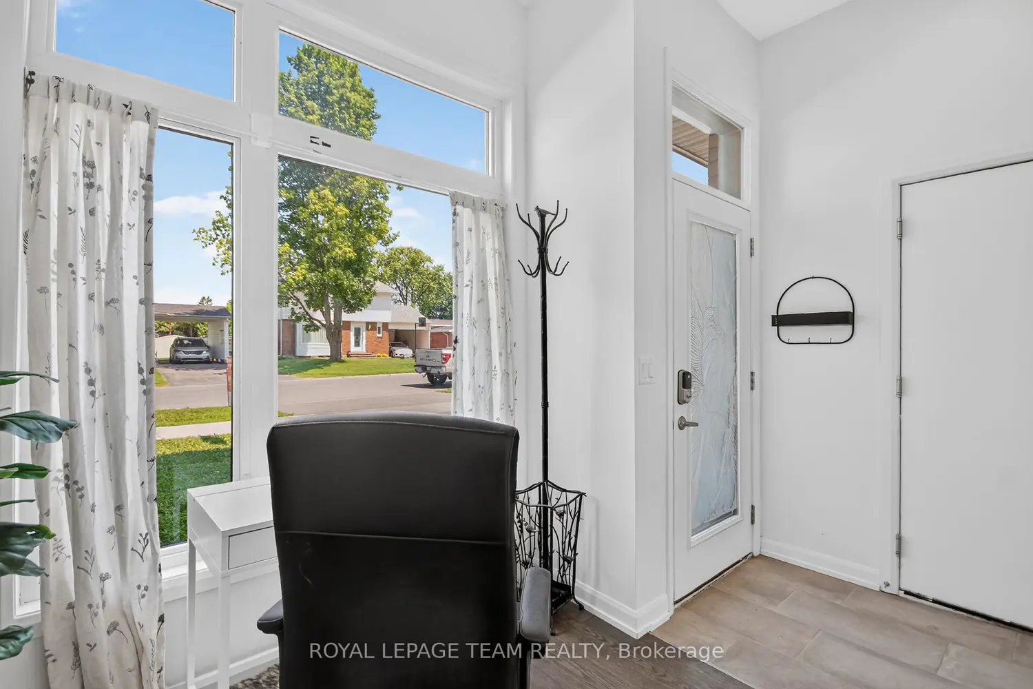 2706 Draper Street photo 2