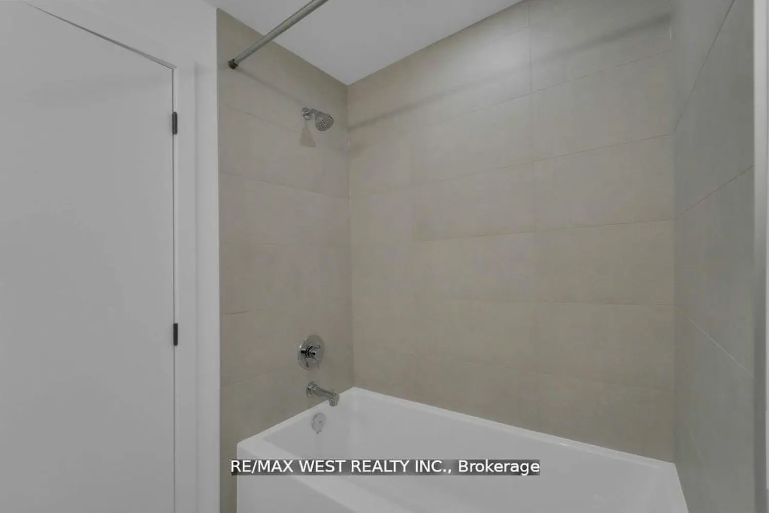 661 Winona Drive photo 4