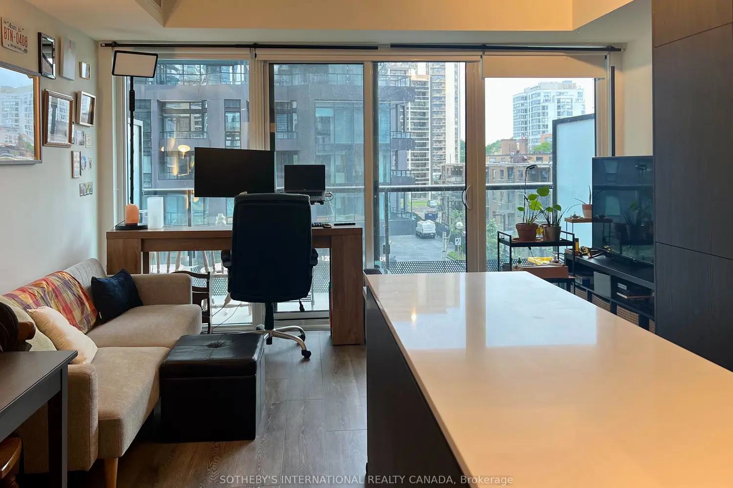 117 Broadway Avenue 404
