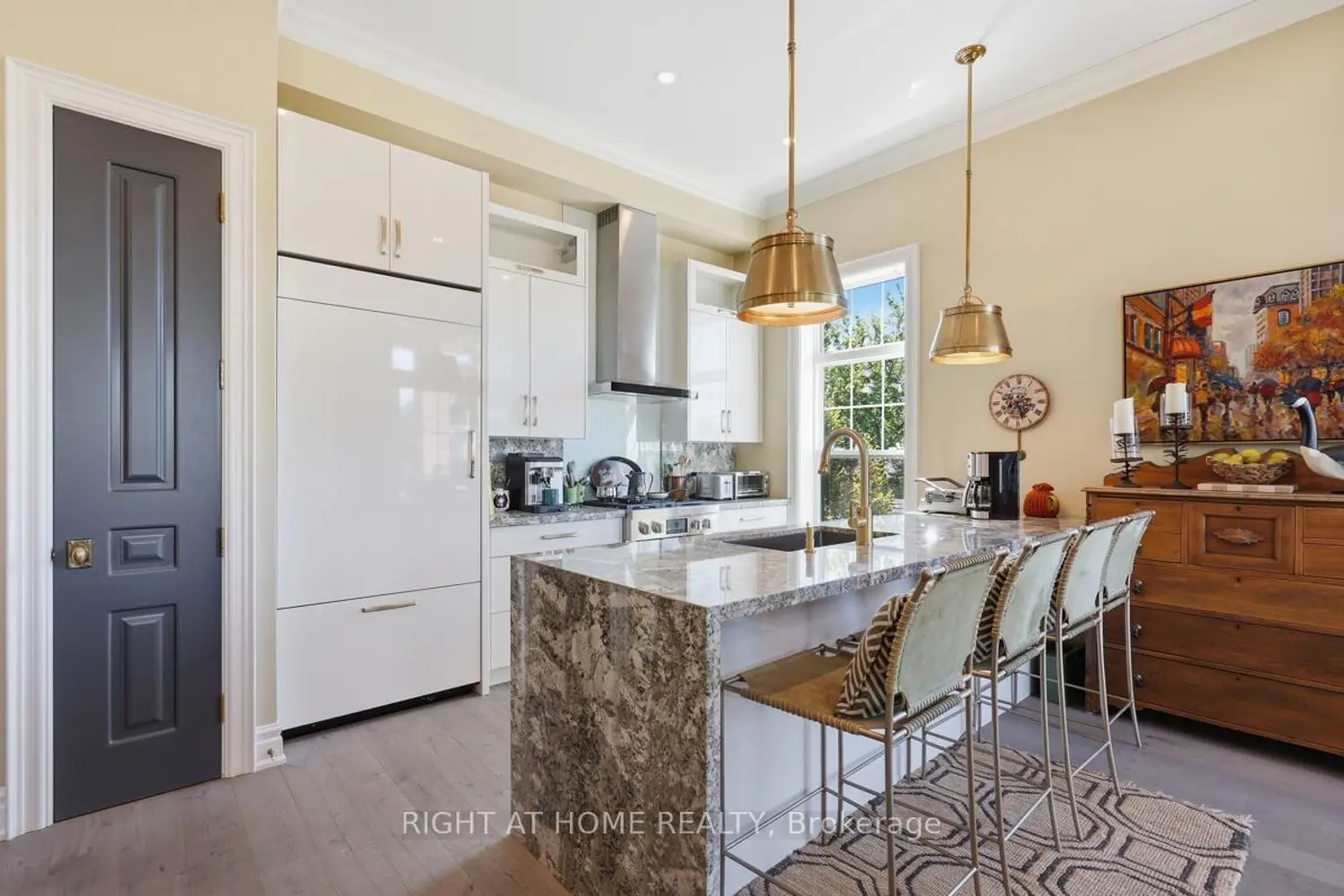 122 Wortley Road 302 photo 2