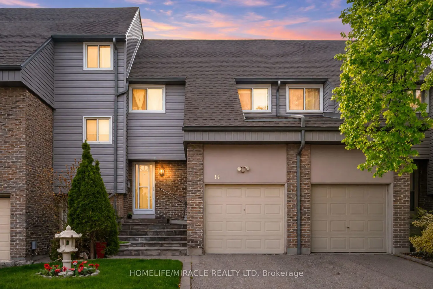 14 Tara Park Crescent