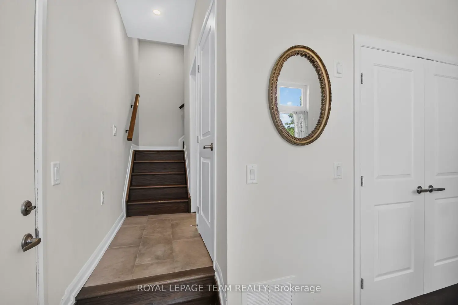 2706 Draper Street photo 3