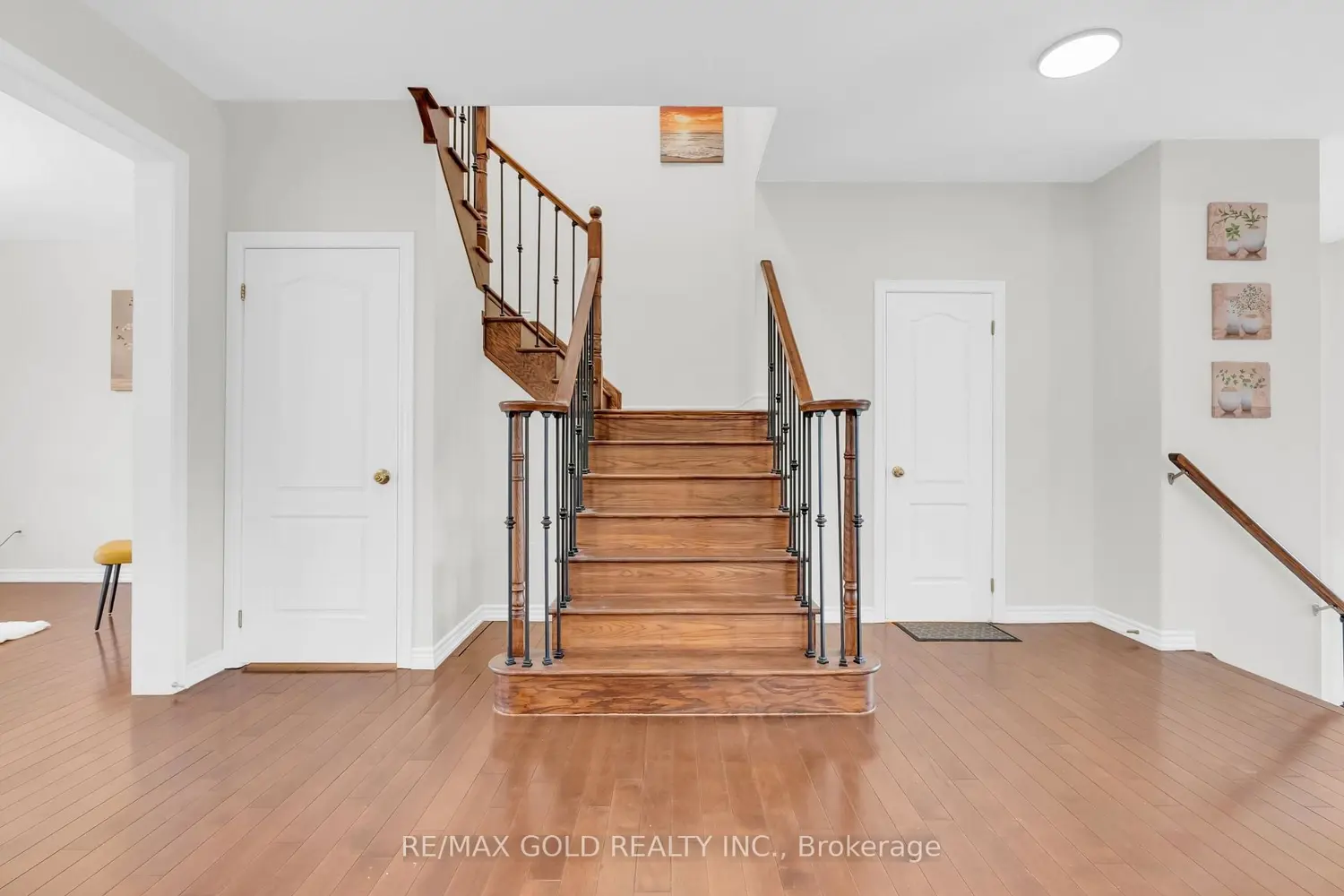 569 Miller Way photo 4