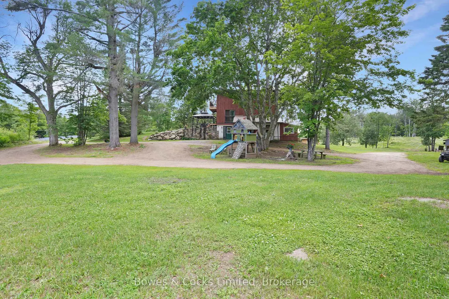 2885 Lower Faraday Road photo 3