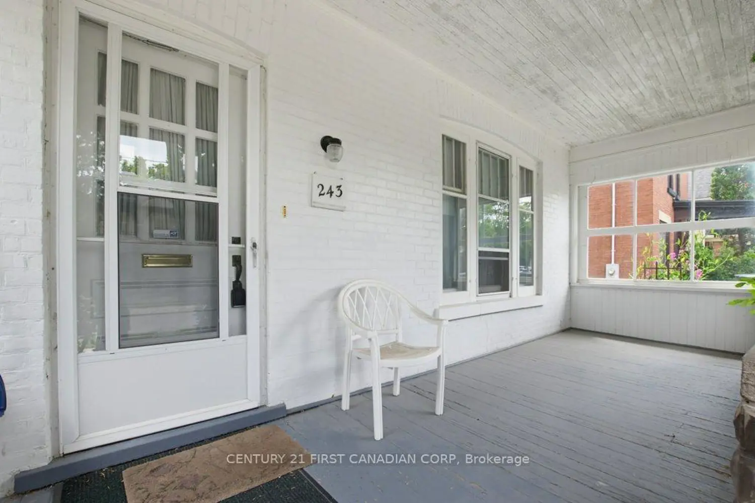 243 Tecumseh Avenue photo 4