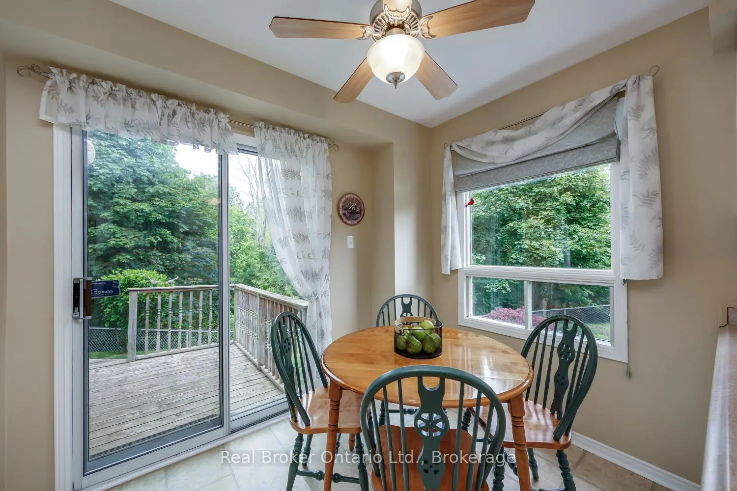 10 Climie Court photo 3