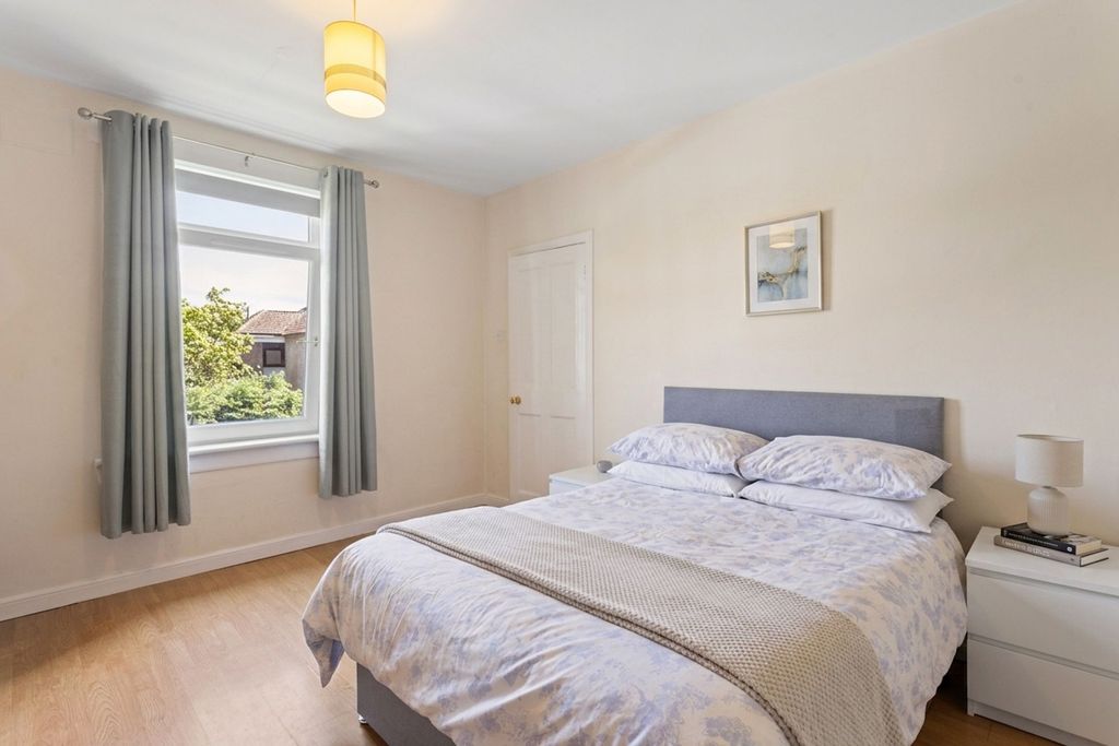 3 bed flat for saleDundas Street, Bathgate EH48