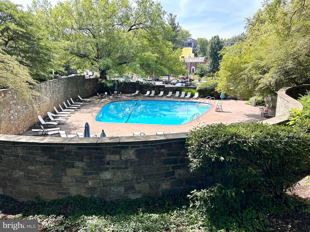 4000 Tunlaw Road NW Unit 318, Washington, DC 20007