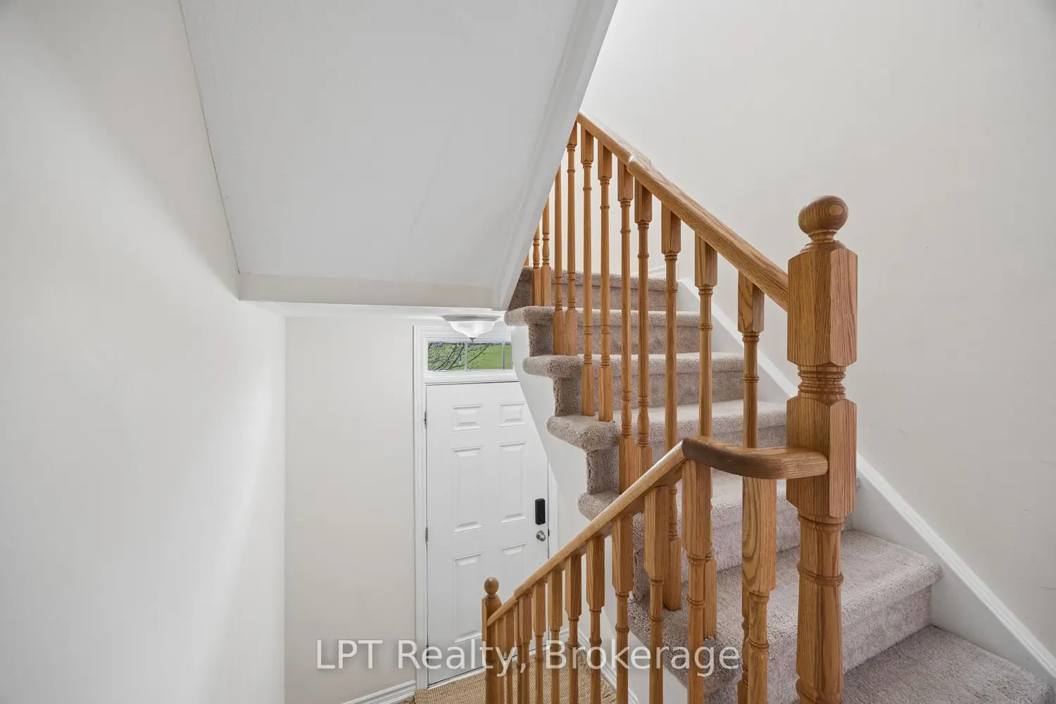 495 Mearns Avenue photo 3