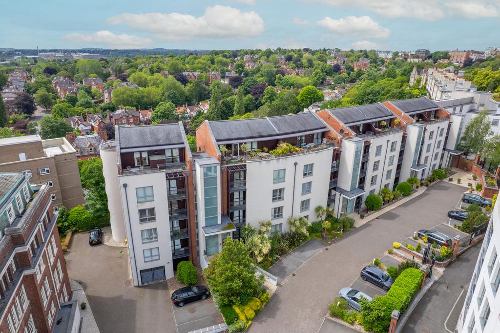 2 bed flat for saleStandard Hill, Nottingham NG1