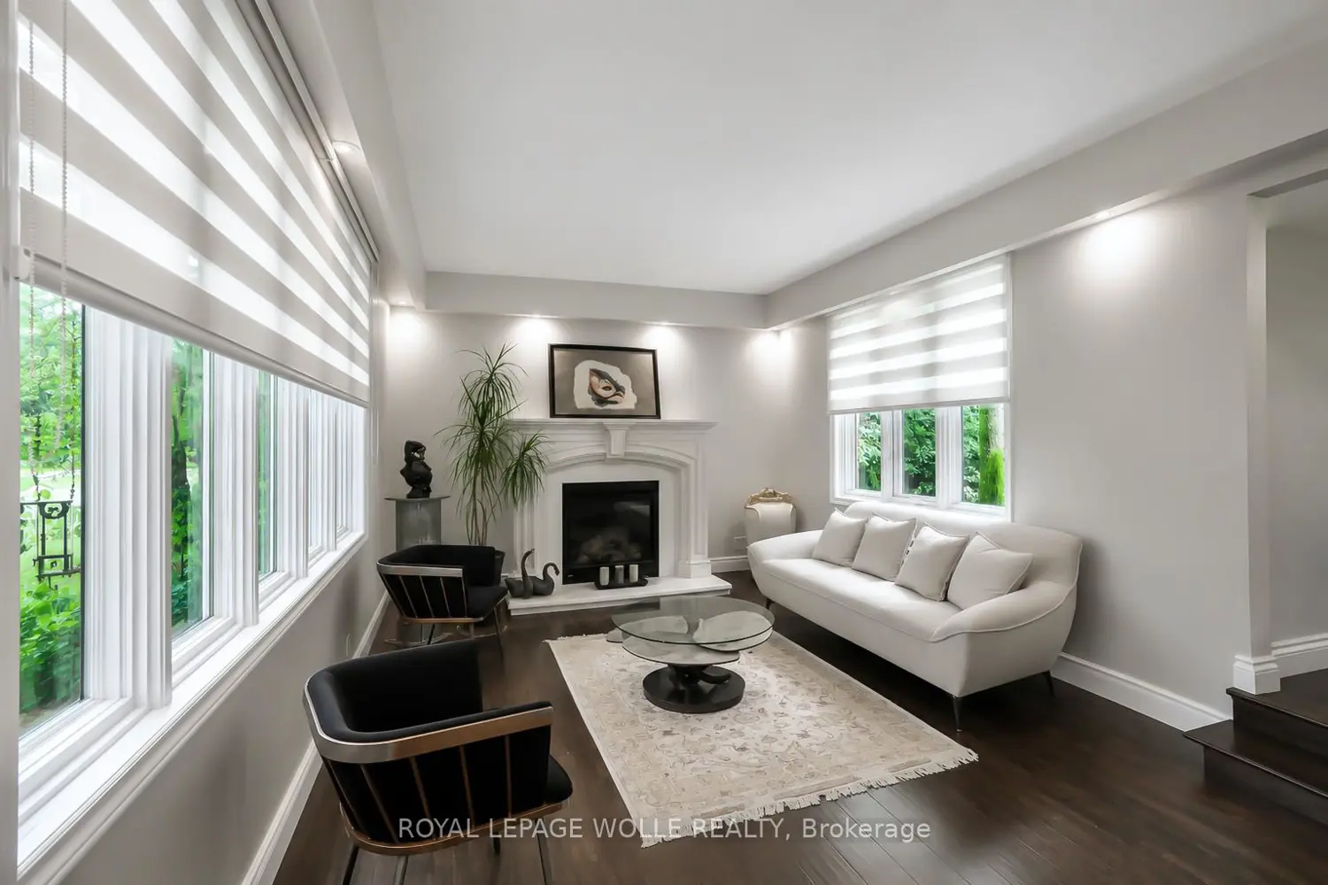355 Edgehill Drive photo 2