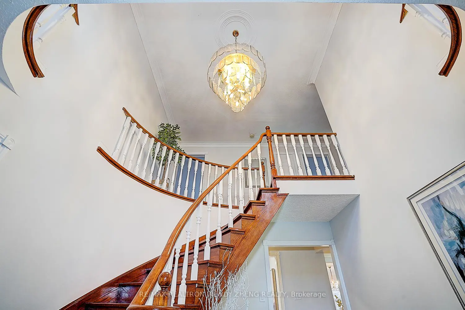 60 Birch Avenue photo 2