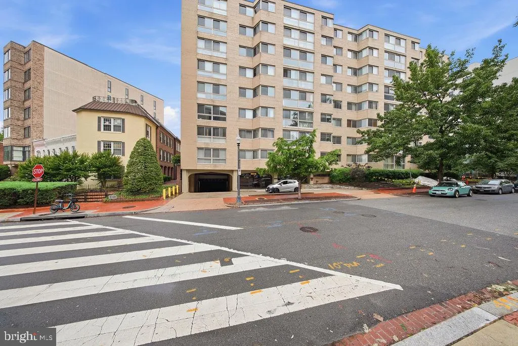 922 24th Street NW Unit 312, Washington, DC 20037