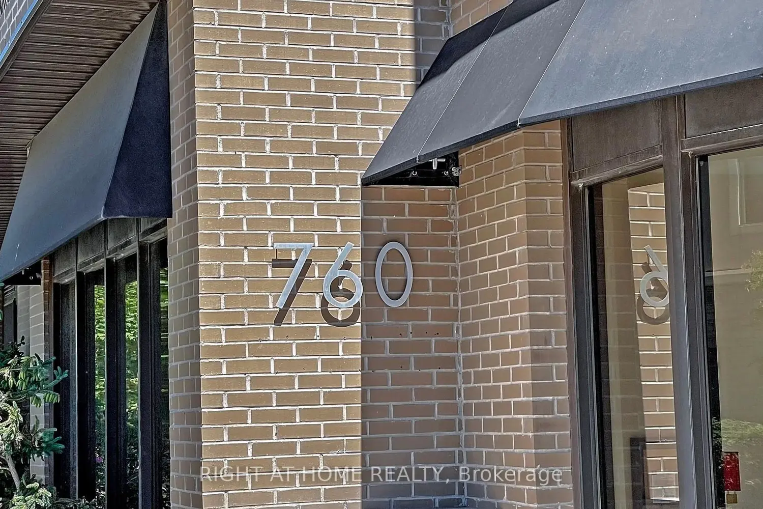 760 Sheppard Avenue 212 photo 3
