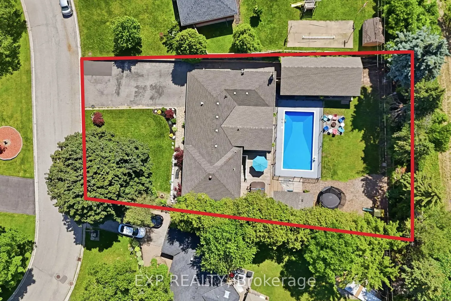 282 Harmony Road photo 3