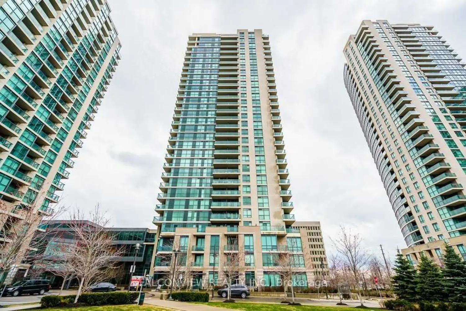 215 Sherway Gardens Road 908 photo 2