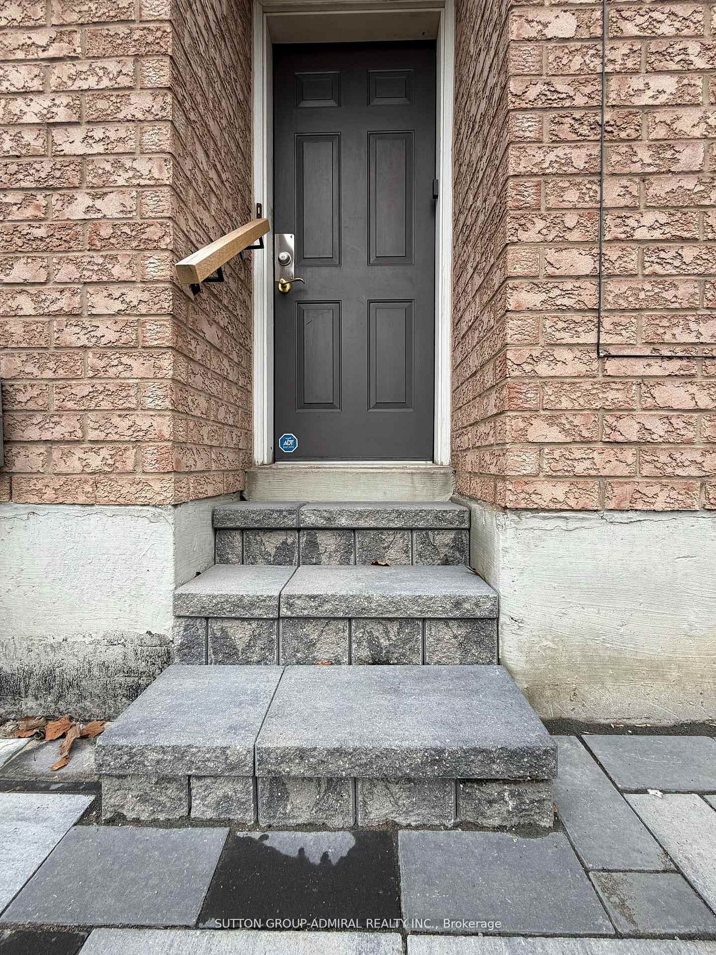 Basement-107 Princeton Gate, Vaughan, ON, L6A 2S7 photo 2