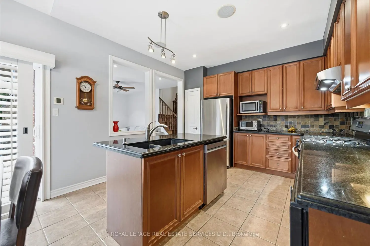 2170 Brookhaven Crescent photo 5