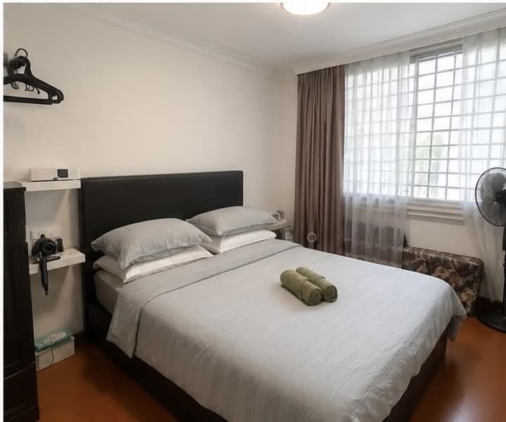 236 Serangoon Avenue 3 photo 2