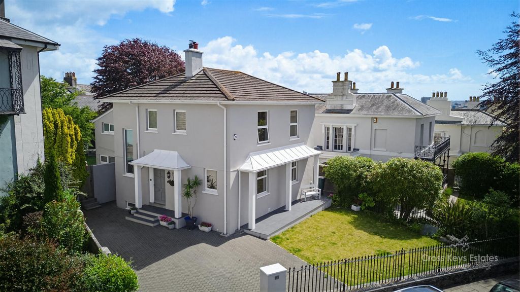 5 bed detached house for saleAlbemarle Villas, Stoke PL1