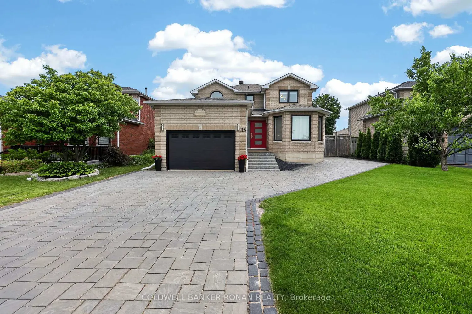 35 Farmstead Crescent