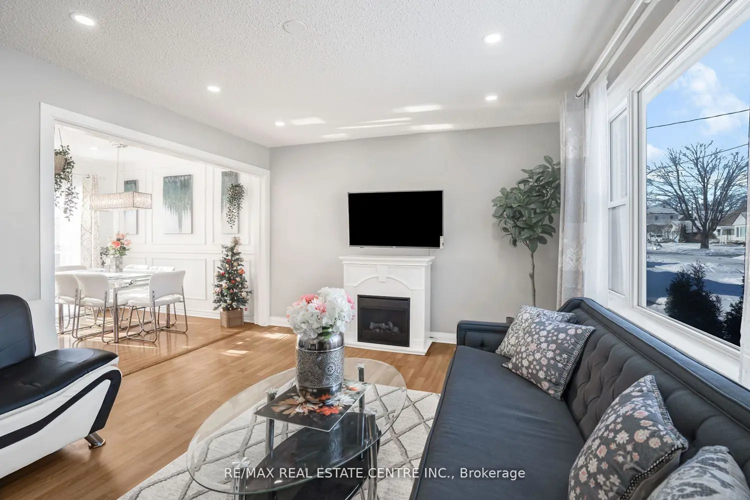 401 Elgin Street photo 3