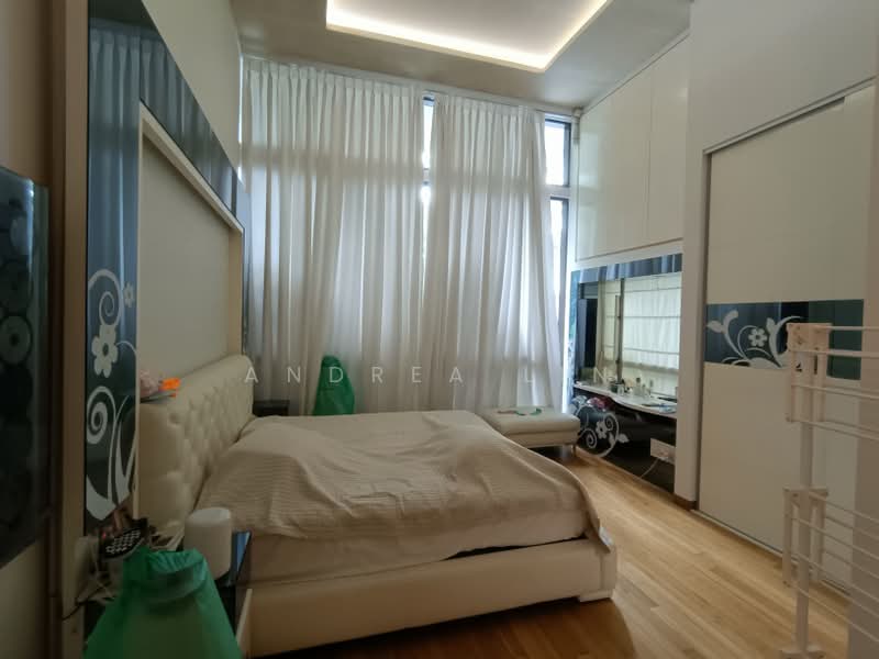 15 Oxley Walk photo 4