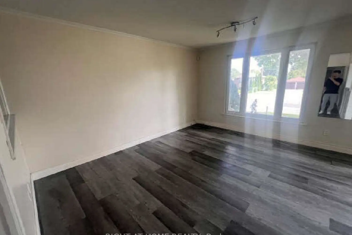 32 Brimorton Drive photo 3
