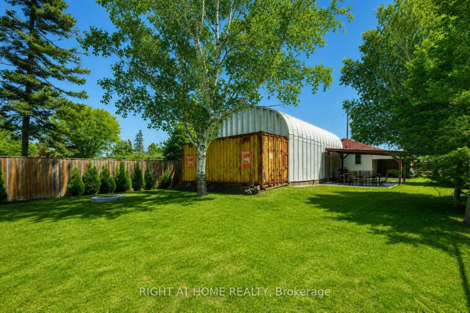 483 Clarke Road photo 3