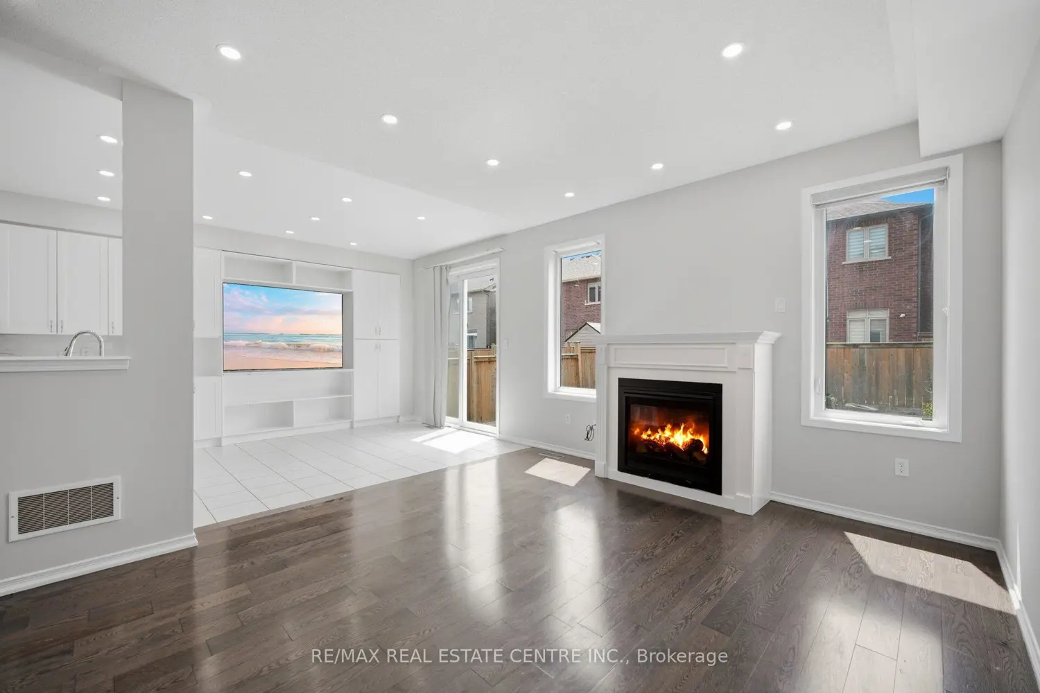 570 Windfields Farm Drive photo 3