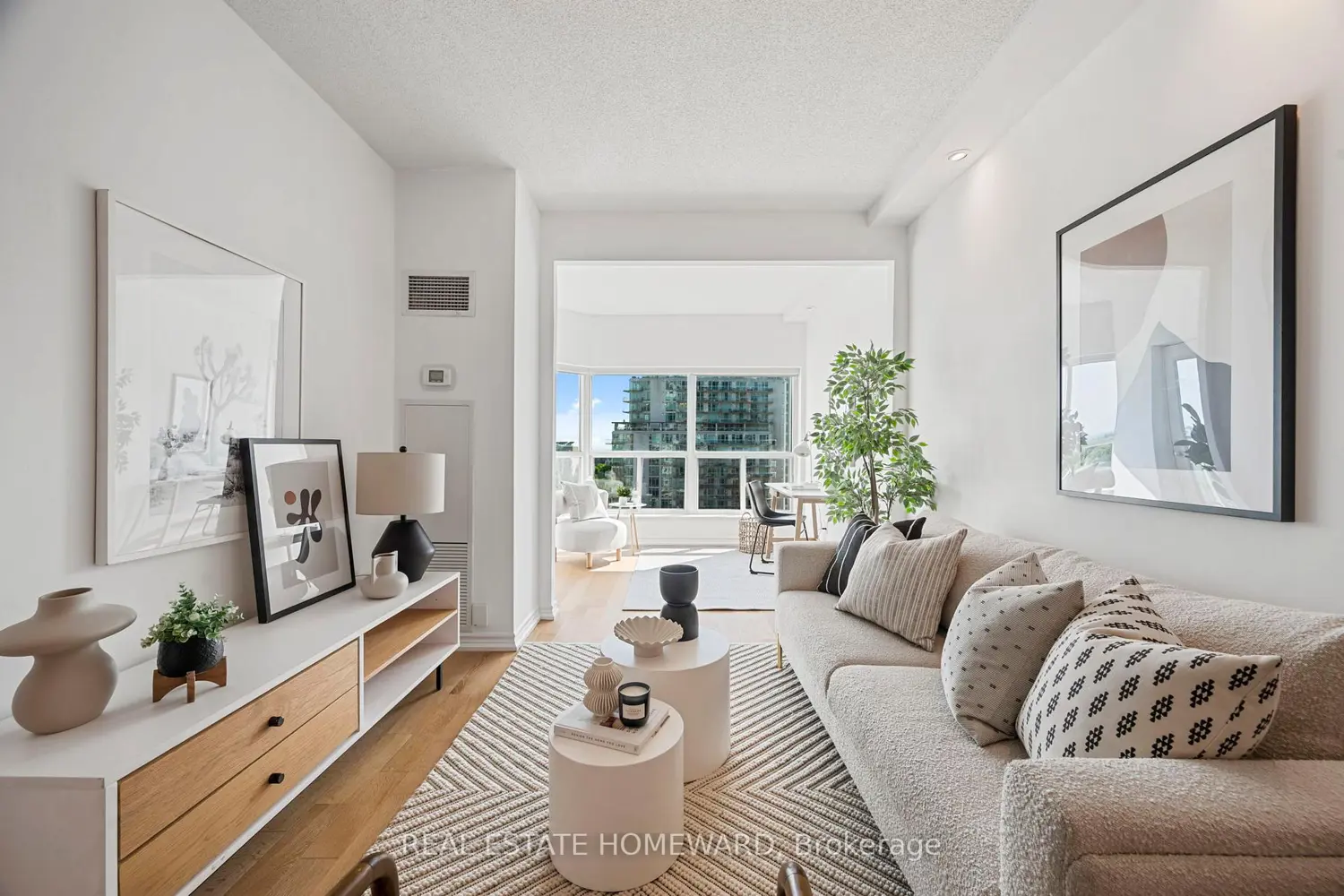 600 Queens Quay 1030 photo 5