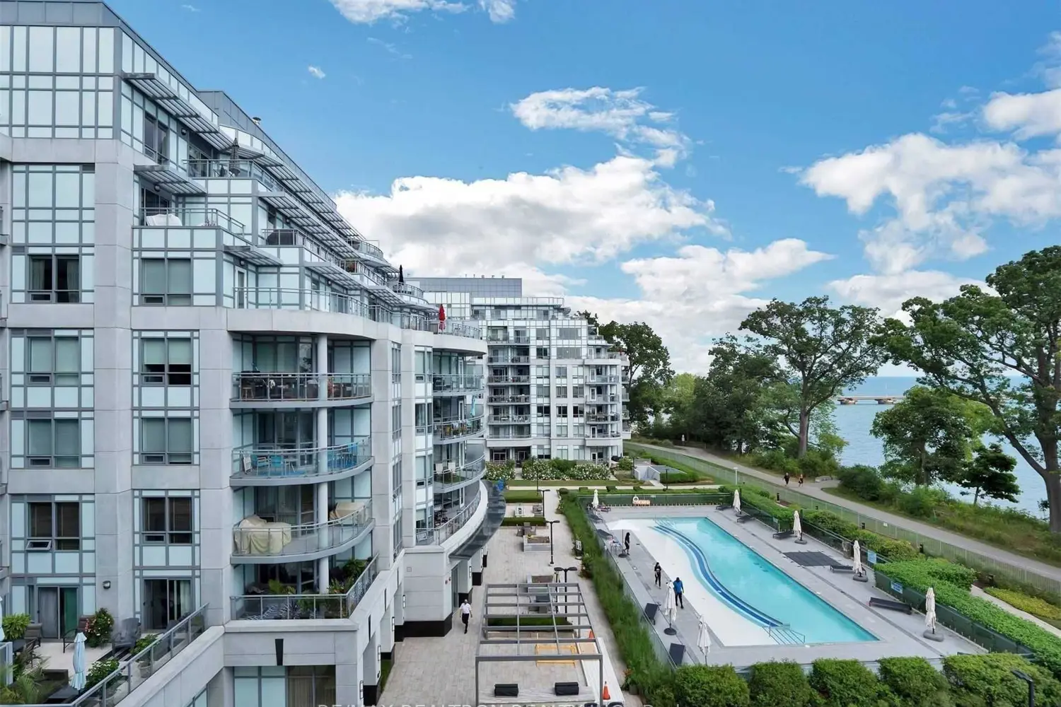 3500 Lakeshore Road 229 photo 2