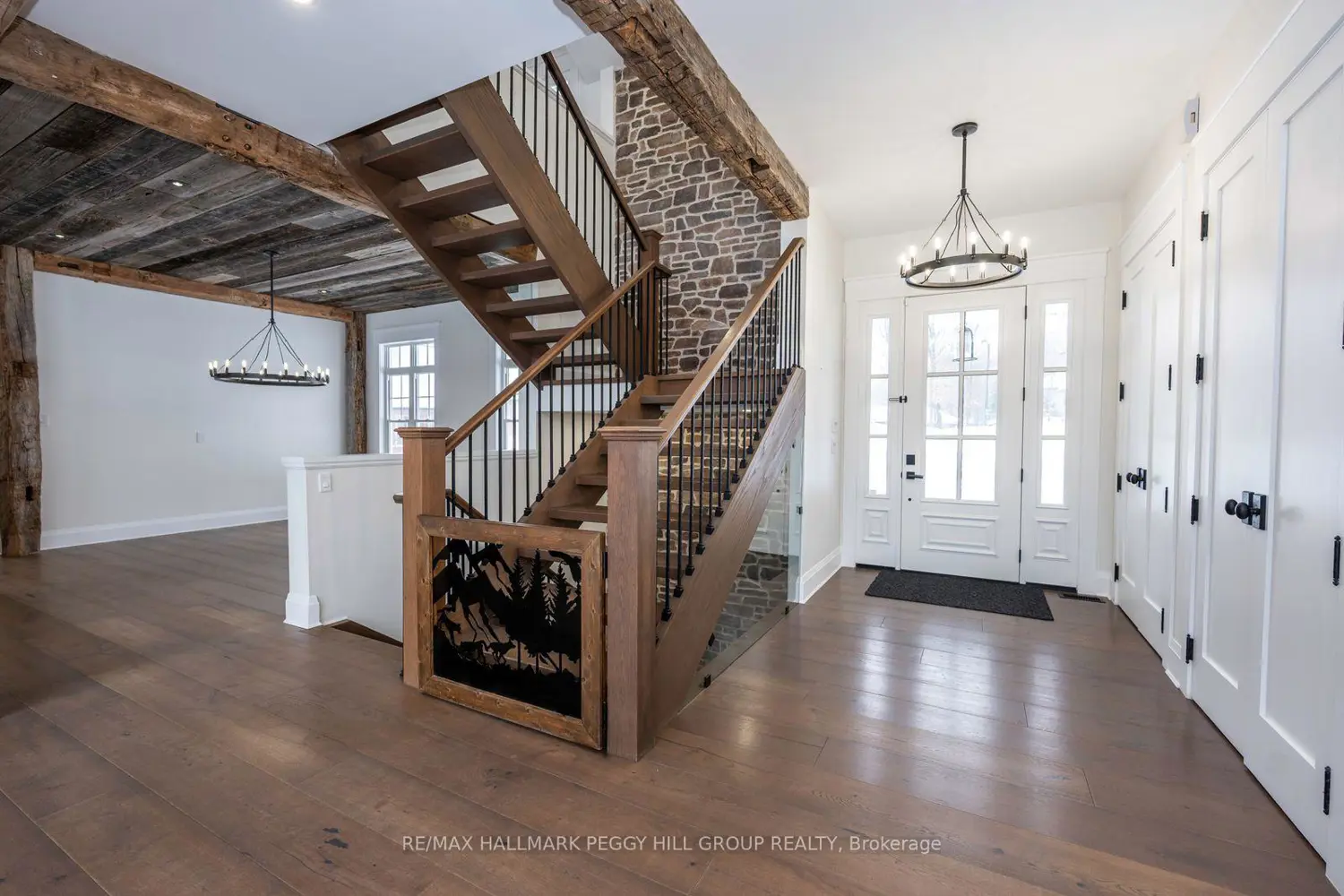 16 Heron Boulevard photo 3