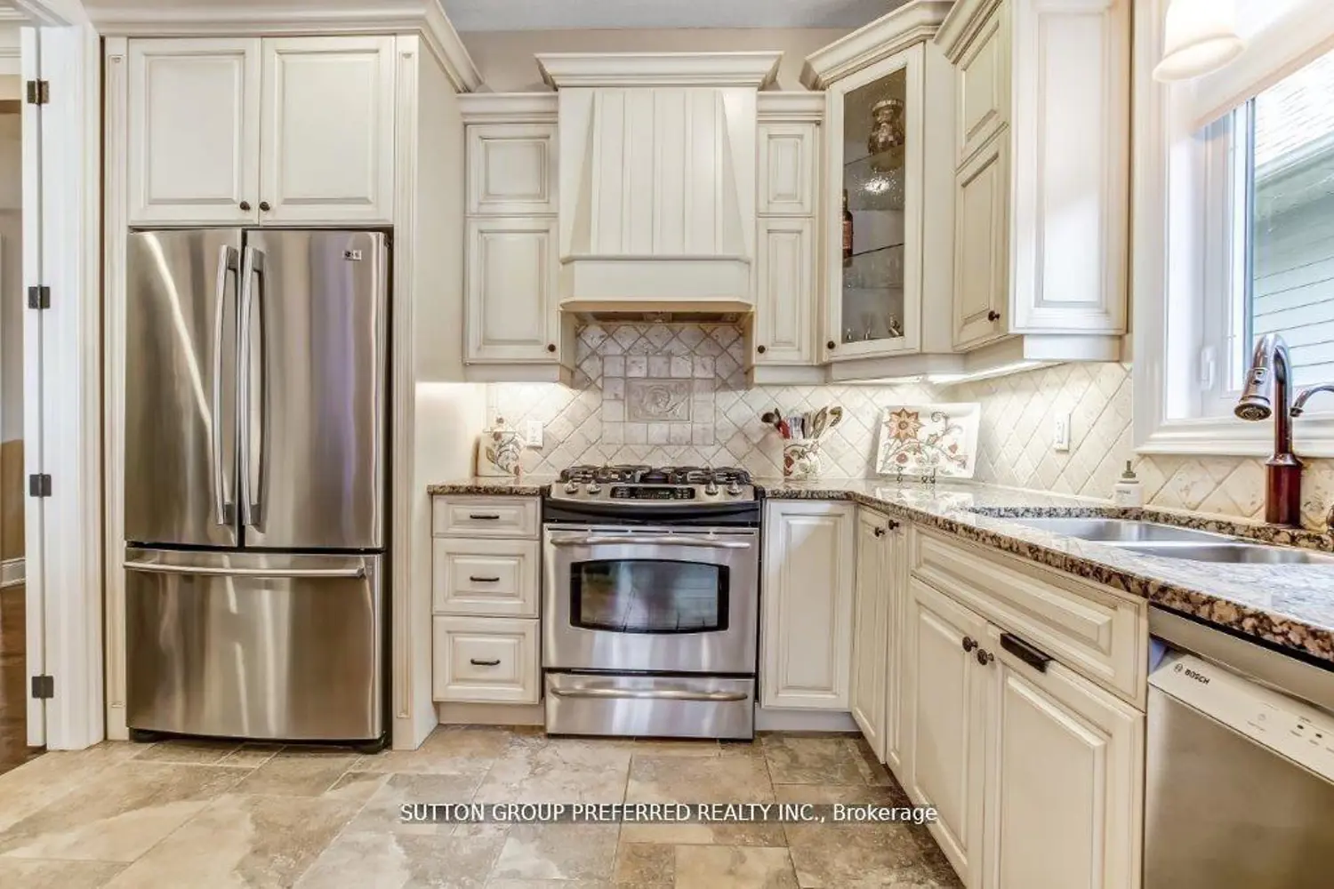 124 North Centre Road 23 photo 2
