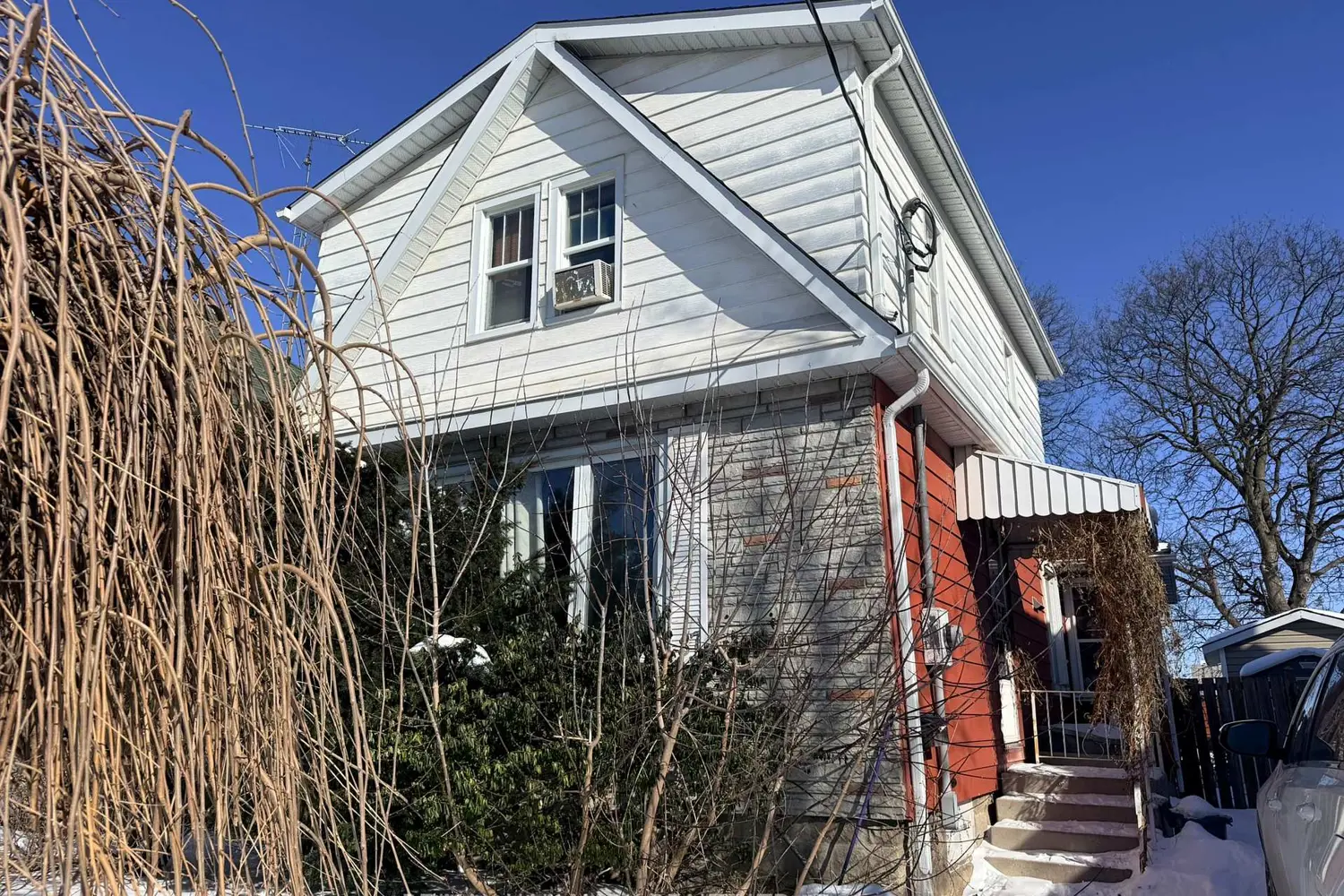 87 Gladstone Avenue photo 2