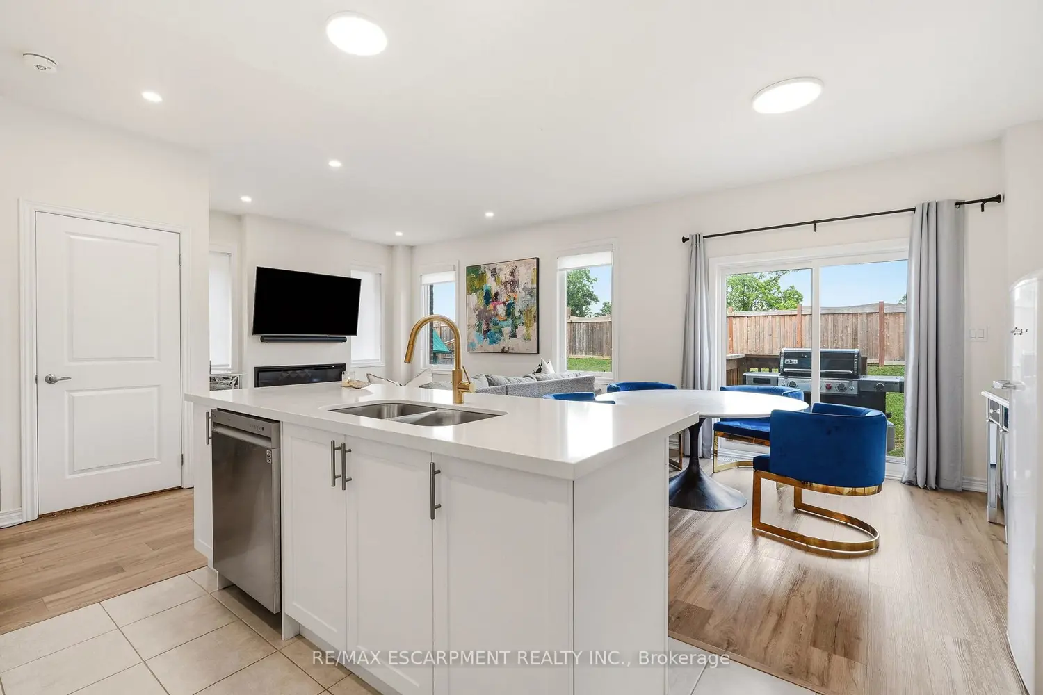 67 Pinot Crescent photo 5