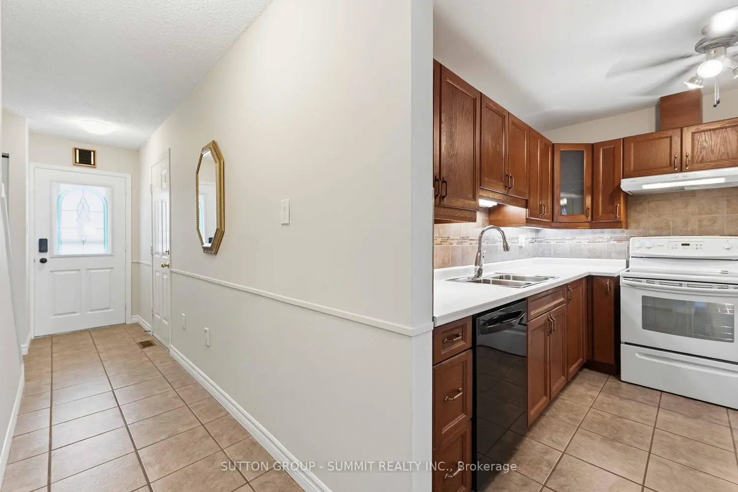 1396 Upper Ottawa Street 27 photo 3