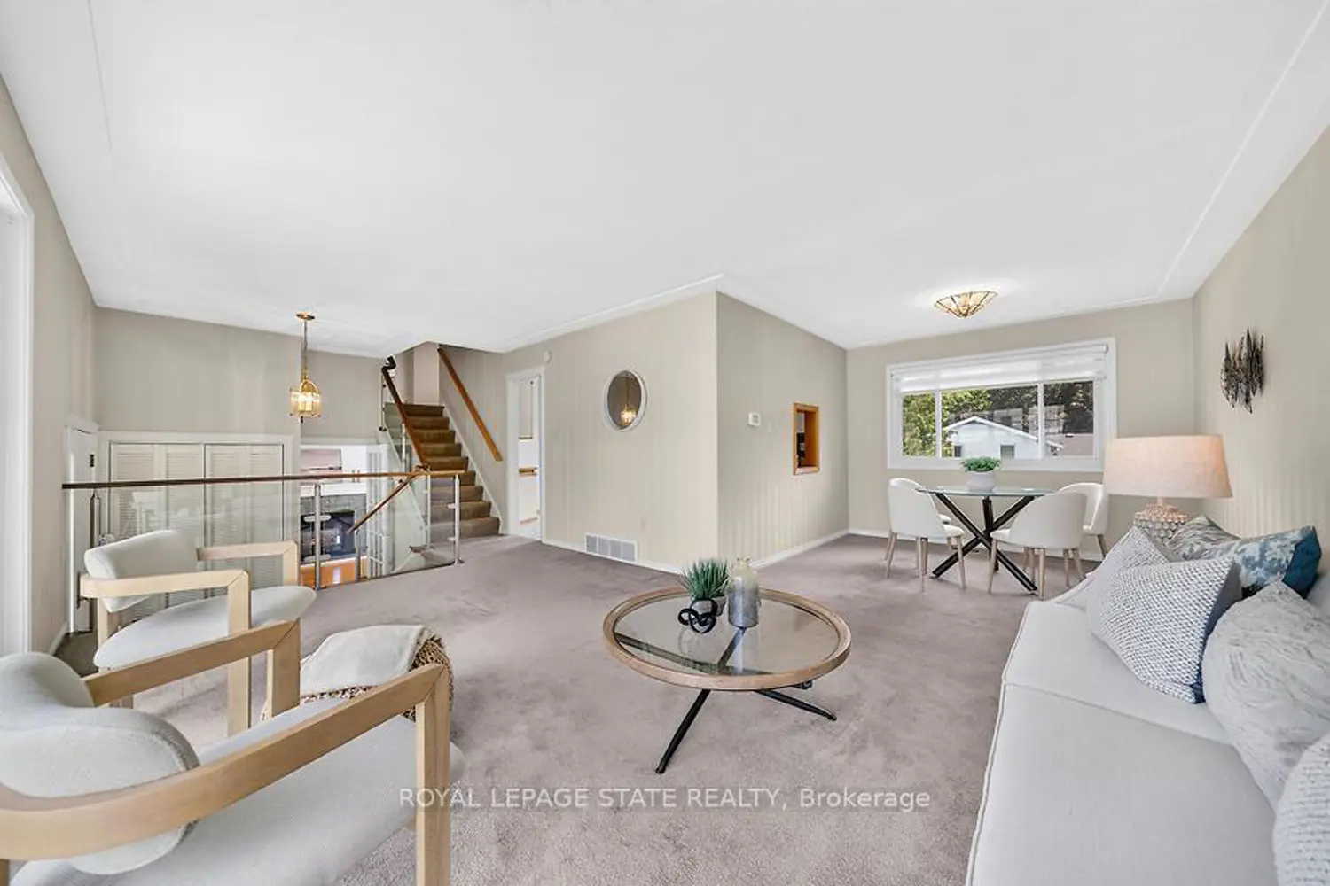 7 Elizabeth Court photo 4