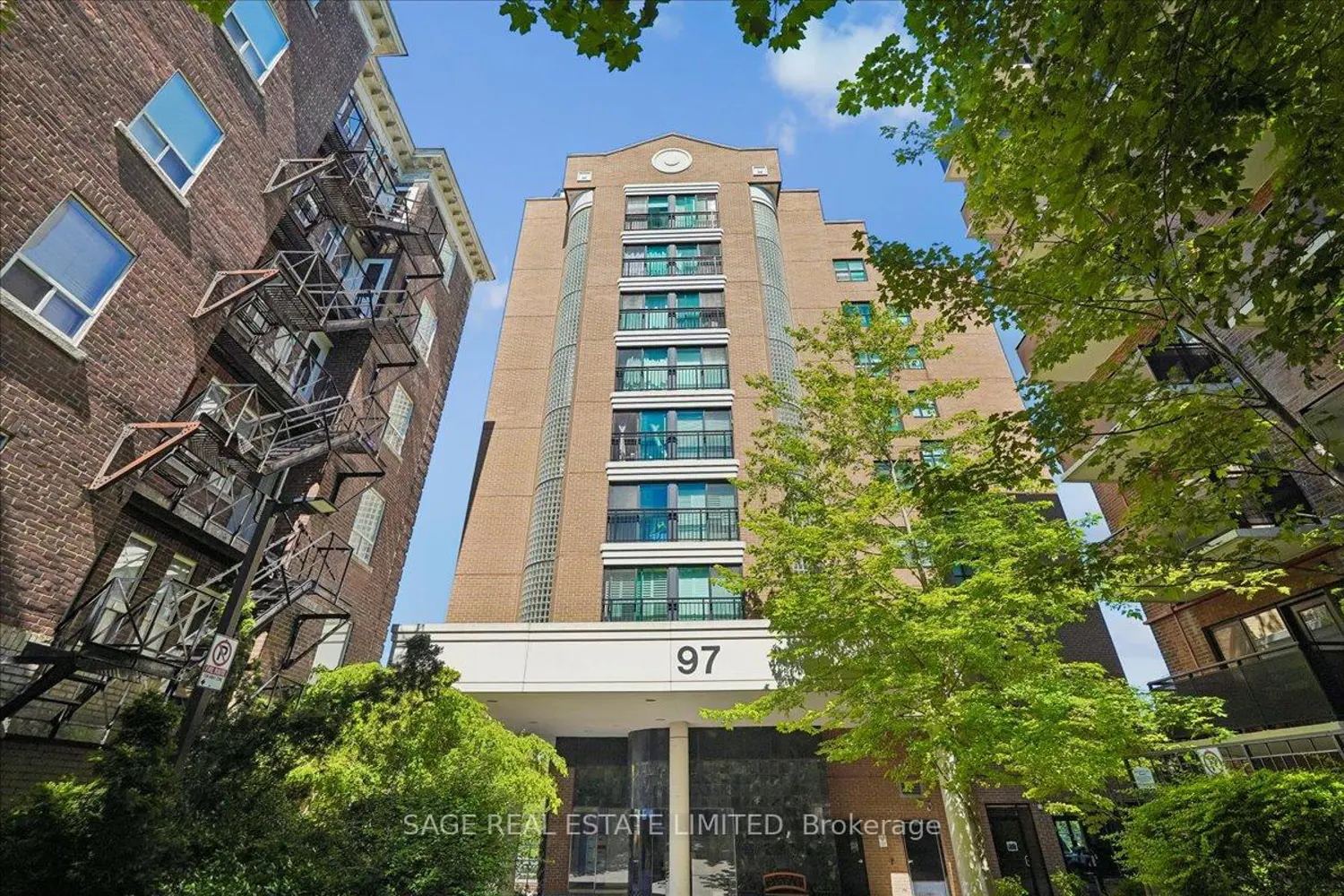 97 Lawton Boulevard 901 photo 2