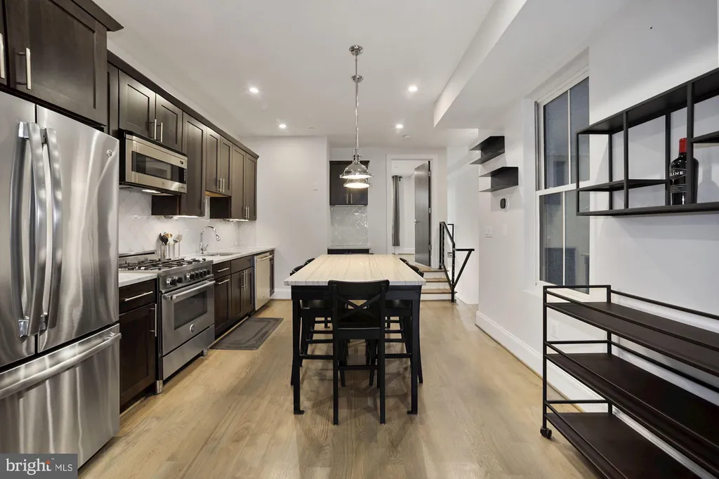 2298 Champlain Street NW Unit B, Washington, DC 20009 photo 5