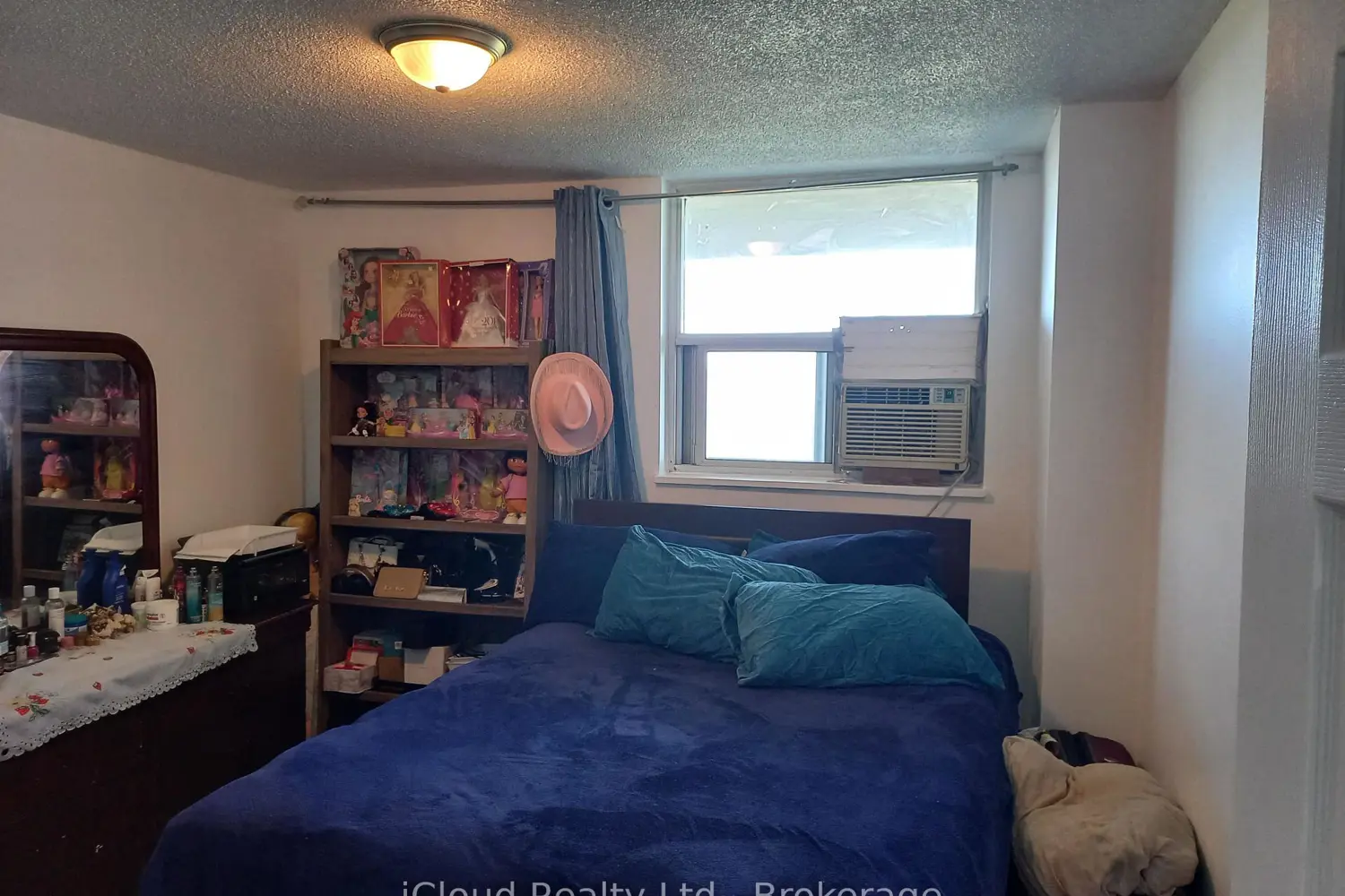 390 Dixon Road 806 photo 3