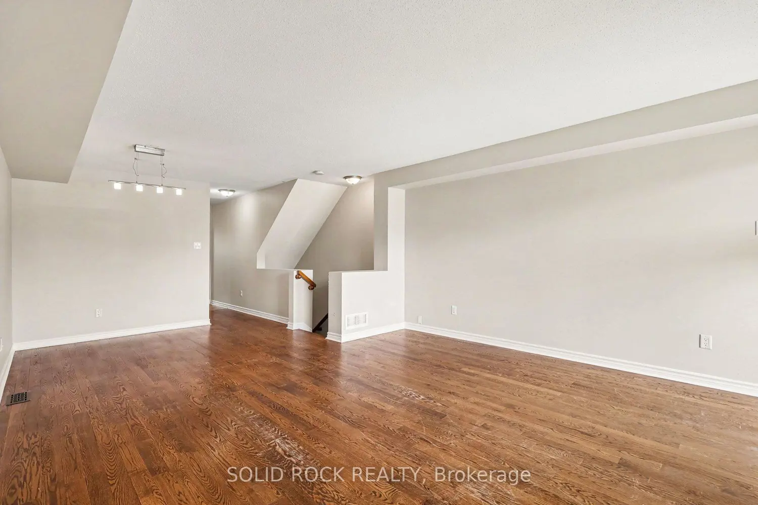 620 Lakeridge Drive photo 4