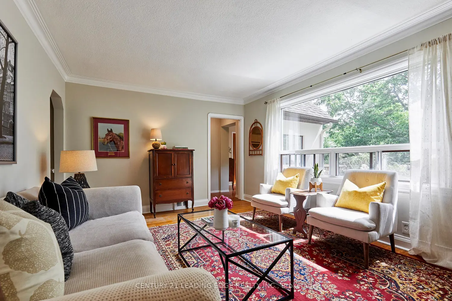 19 Scarboro Crescent photo 4