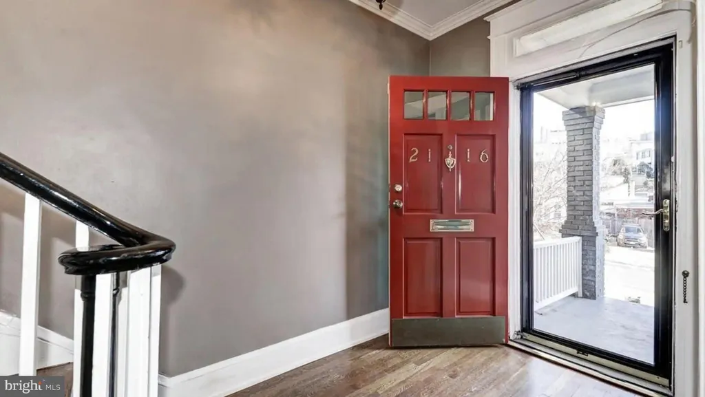 2116 37th Street NW, Washington, DC 20007 photo 2