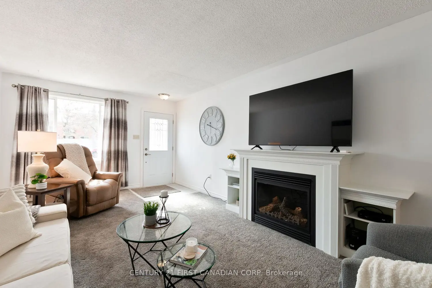 1099 Byron Baseline Road photo 2