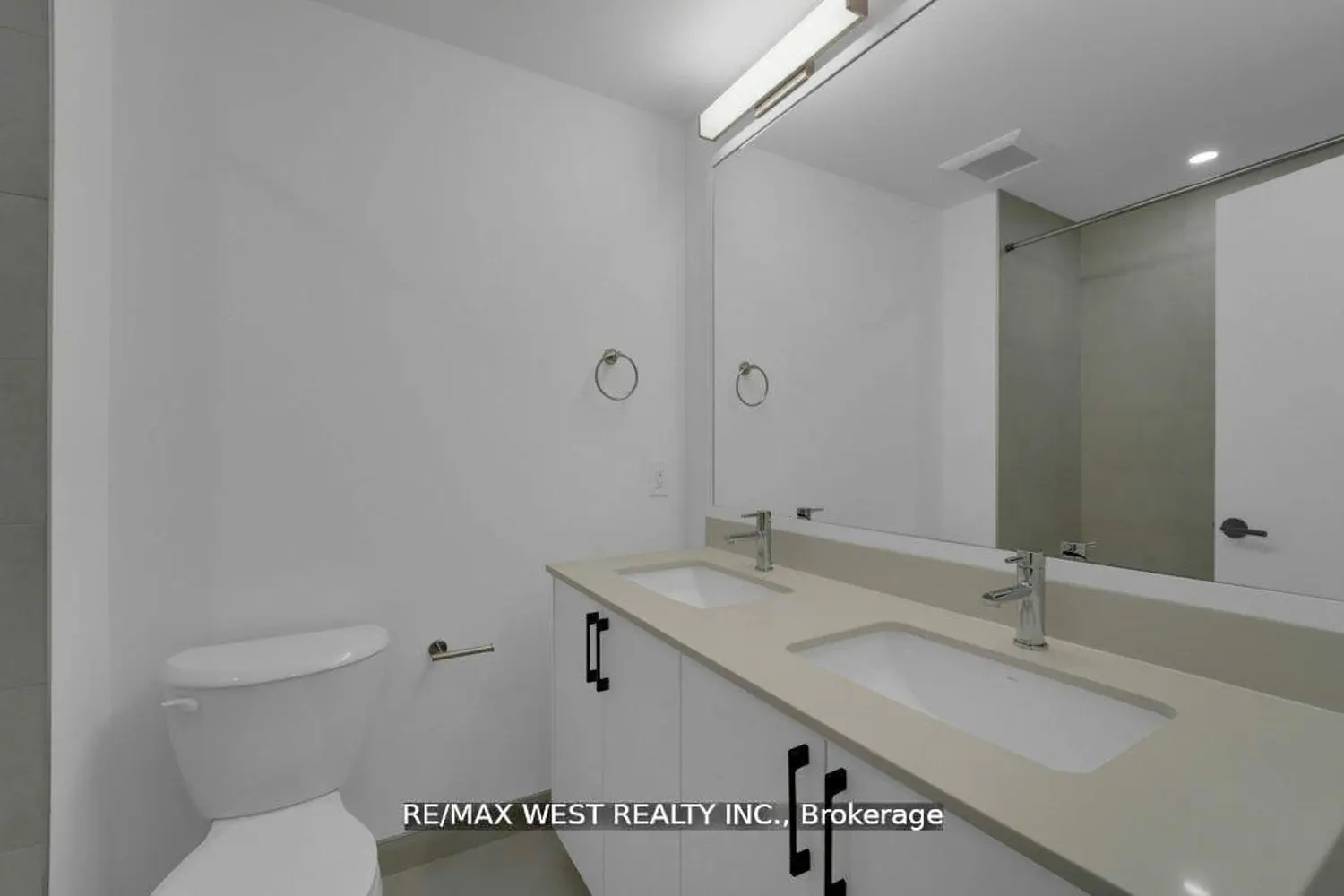 661 Winona Drive photo 3