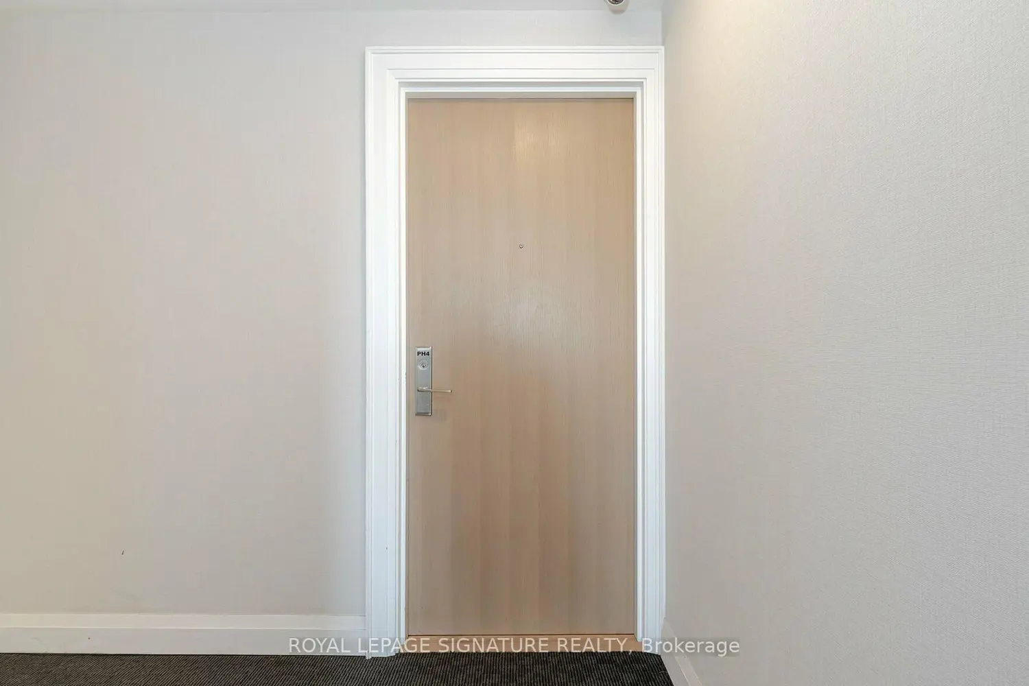 16 Mcadam Avenue Ph904