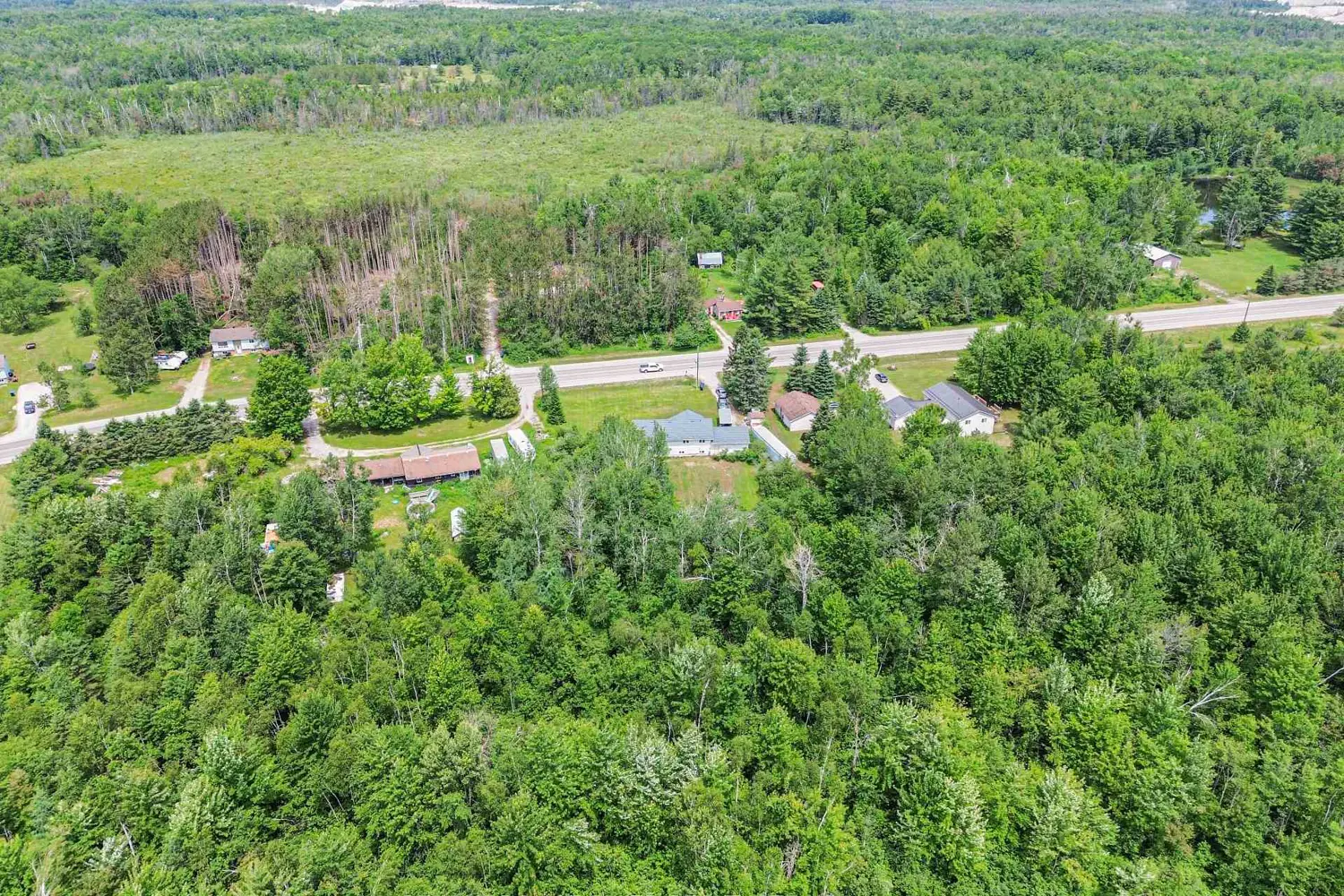 2225 Monck Road photo 4