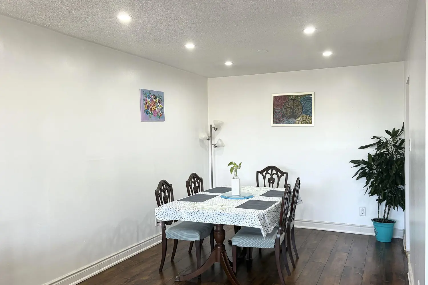 3323 Jolliffe Avenue photo 5